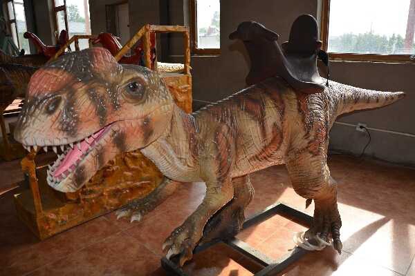 Ride-on Dinosaur Model 08 by Alive Dinosaur for ride-on dinosaurs projects