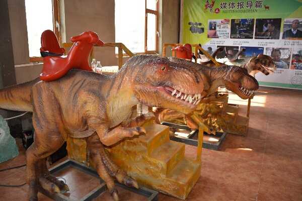 Ride-on Dinosaur Model 11 by Alive Dinosaur for ride-on dinosaurs projects detail view