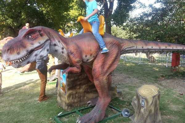Ride-on Dinosaur Model 12 by Alive Dinosaur for ride-on dinosaurs projects detail view