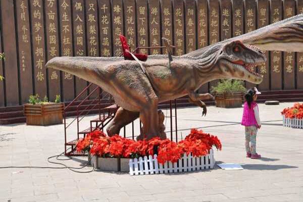 Ride-on Dinosaur Model 12 by Alive Dinosaur for ride-on dinosaurs projects detail view